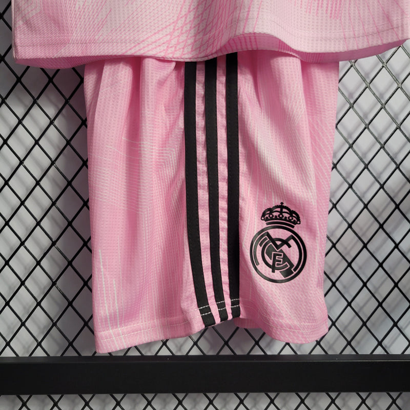 Kit Infantil Real Madrid Pink 22/23 - KARIOCA MULTIMARCAS